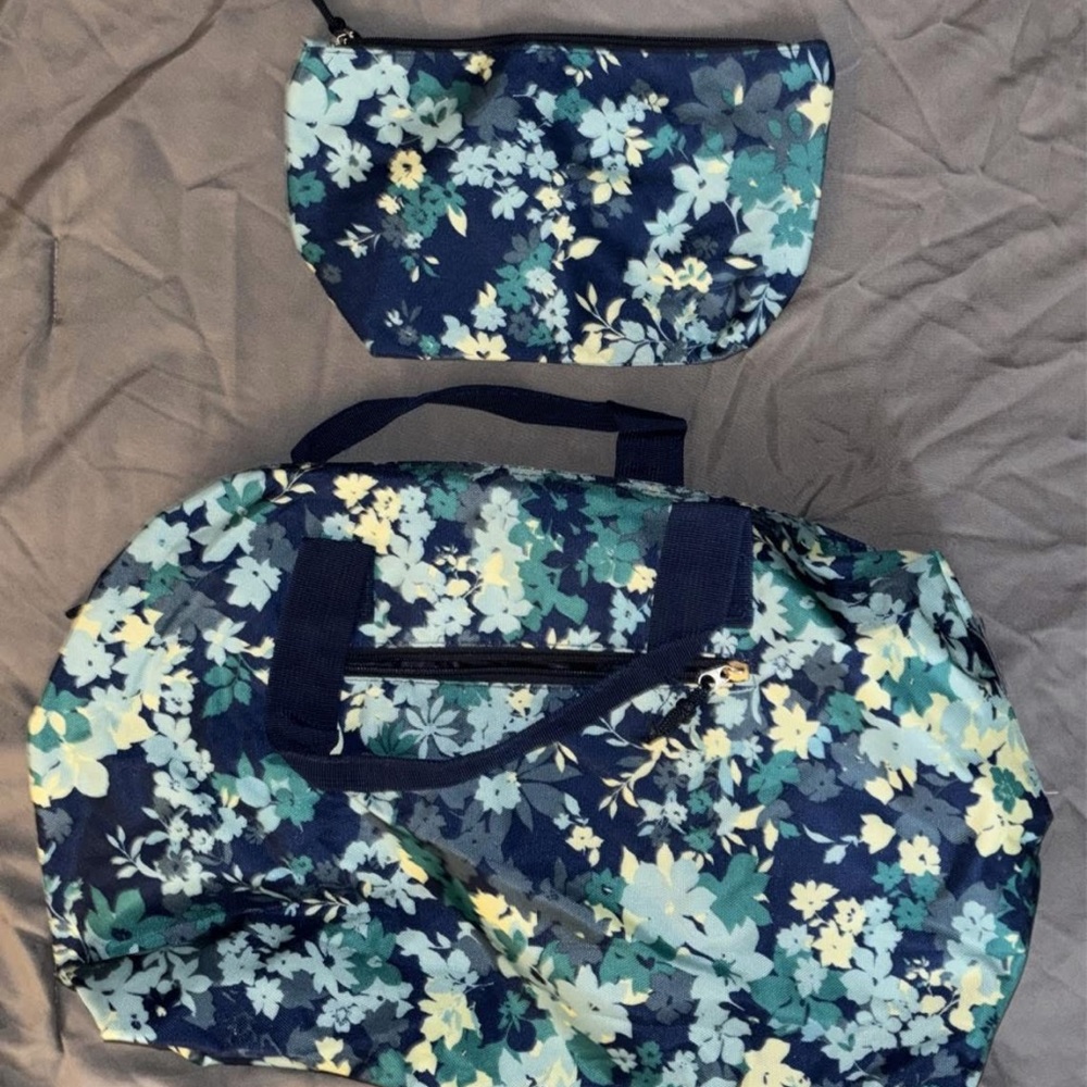 Blue and Green Floral Travel Bag Set